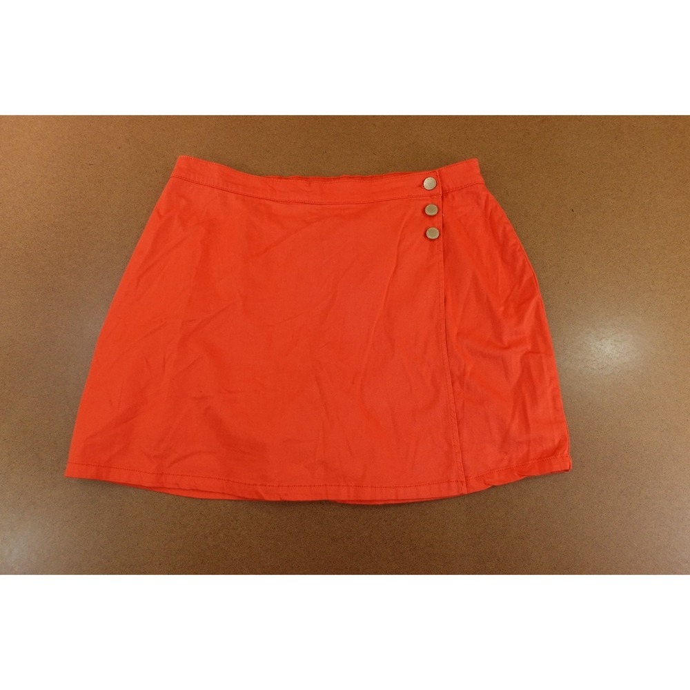 Hublot Womens Size Medium US Size Large Terracotta Button Accent Wrap Skort NWT